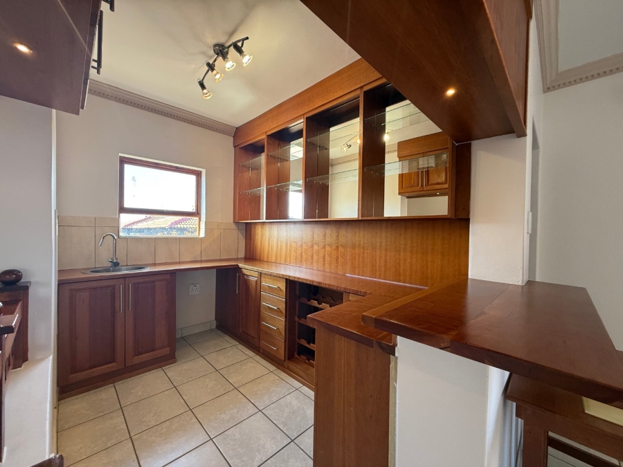 5 Bedroom Property for Sale in Birdwood Estate North West